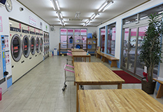 コインランドリー　ランドリームサフラン甘木店
