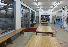 コインランドリー　ランドリームサフラン甘木店